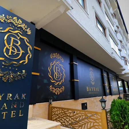 Bayrak Grand מלון 4*