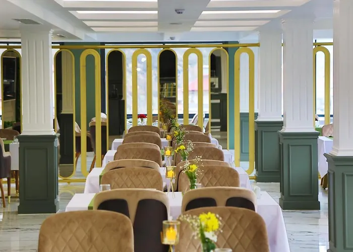 Bayrak Grand Hotel 4*