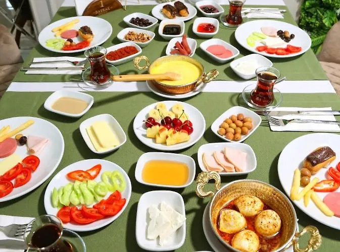 Bayrak Grand Hotel 4*